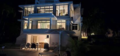 Habitation Villa Les Cassias