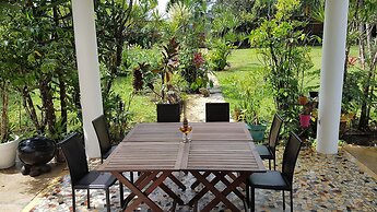 Habitation Villa Les Cassias