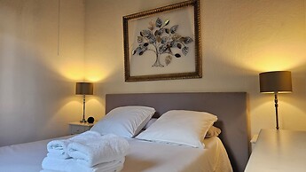 Habitation Villa Les Cassias