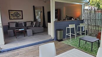 Habitation Villa Les Cassias