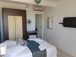 Thaiji Pousada e Parador