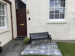 Inverness Apartments - Courtyard