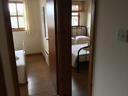 The Culloden is a Comfortable two Bedroom Apartment That Sleeps Four A