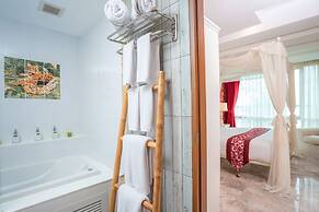 Almali Rawai Beach Residence