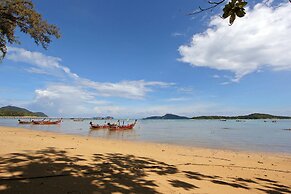 Almali Rawai Beach Residence