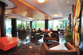 Almali Rawai Beach Residence