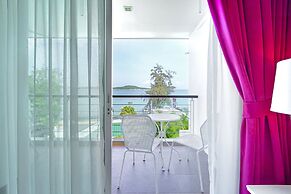 Almali Rawai Beach Residence