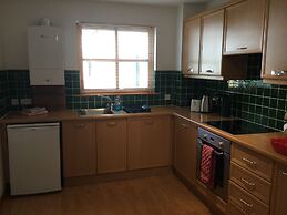 Inverness Apartments - Golf View