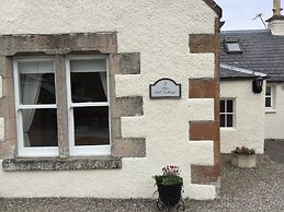 Inverness Apartments - New Cottage