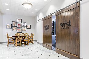 Pioneer Pocket Hotel