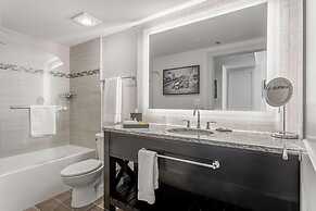 Pioneer Pocket Hotel