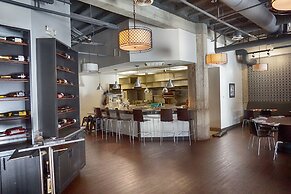 Pioneer Pocket Hotel