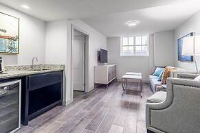 Pioneer Pocket Hotel