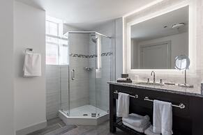 Pioneer Pocket Hotel