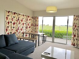 Lovely Sunny Home Sweet Home