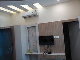 Dwivedi Hotels Sri Omkar Palace