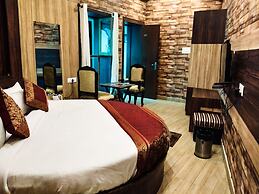 Dwivedi Hotels Sri Omkar Palace