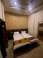 Dwivedi Hotels Sri Omkar Palace