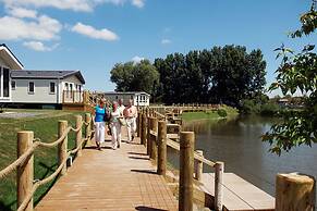 Luxury 3 Bed Caravan Lakes - Haven Site