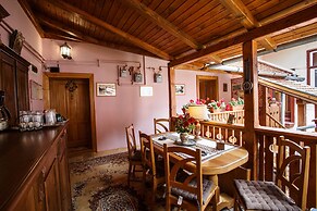 La Teo Pensiune si Pivnita