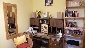 The Cedars House B&B