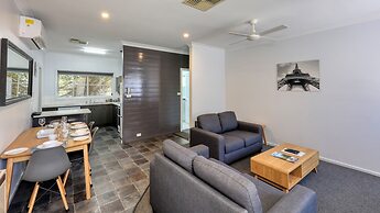 Colonial Motel and Serviced Apartments