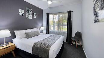 Colonial Motel and Serviced Apartments