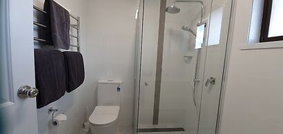 Colonial Motel and Serviced Apartments