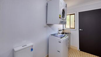 Colonial Motel and Serviced Apartments