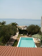 Beach Apartments Toni