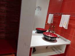 Dreamhouse Theme Hotel