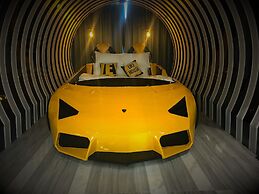 Dreamhouse Theme Hotel