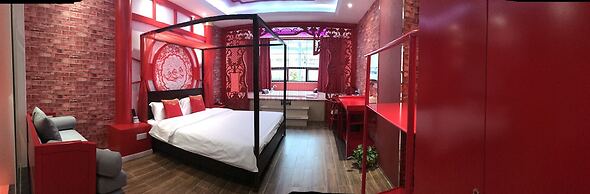 Dreamhouse Theme Hotel