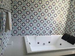 Dreamhouse Theme Hotel