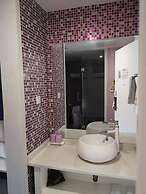 Dreamhouse Theme Hotel