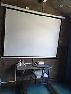 Dreamhouse Theme Hotel