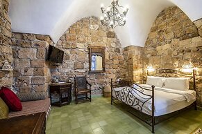 Arabesque Arts & Residency