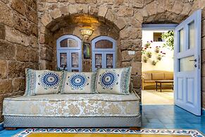 Arabesque Arts & Residency