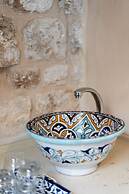 Arabesque Arts & Residency