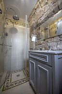 Arabesque Arts & Residency