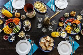 Arabesque Arts & Residency