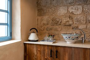 Arabesque Arts & Residency