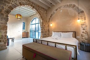 Arabesque Arts & Residency