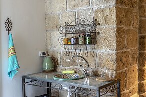 Arabesque Arts & Residency