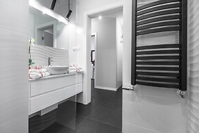 New Wave Apartment Glam