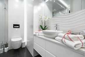 New Wave Apartment Glam