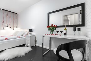 New Wave Apartment Glam