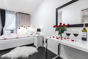 New Wave Apartment Glam