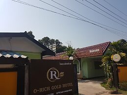 O-Rich Gold Hotel
