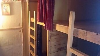 Asian Guesthouse Border - Hostel